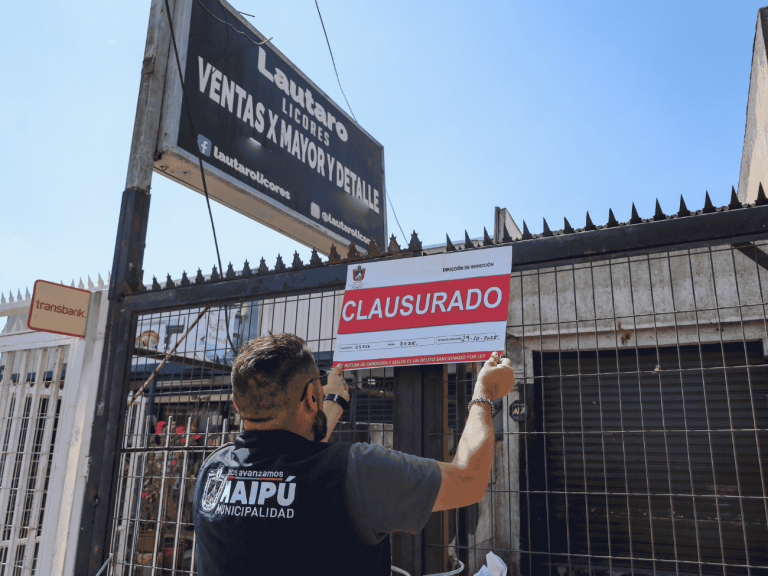 Botillería clausurada durante fiscalización municipal