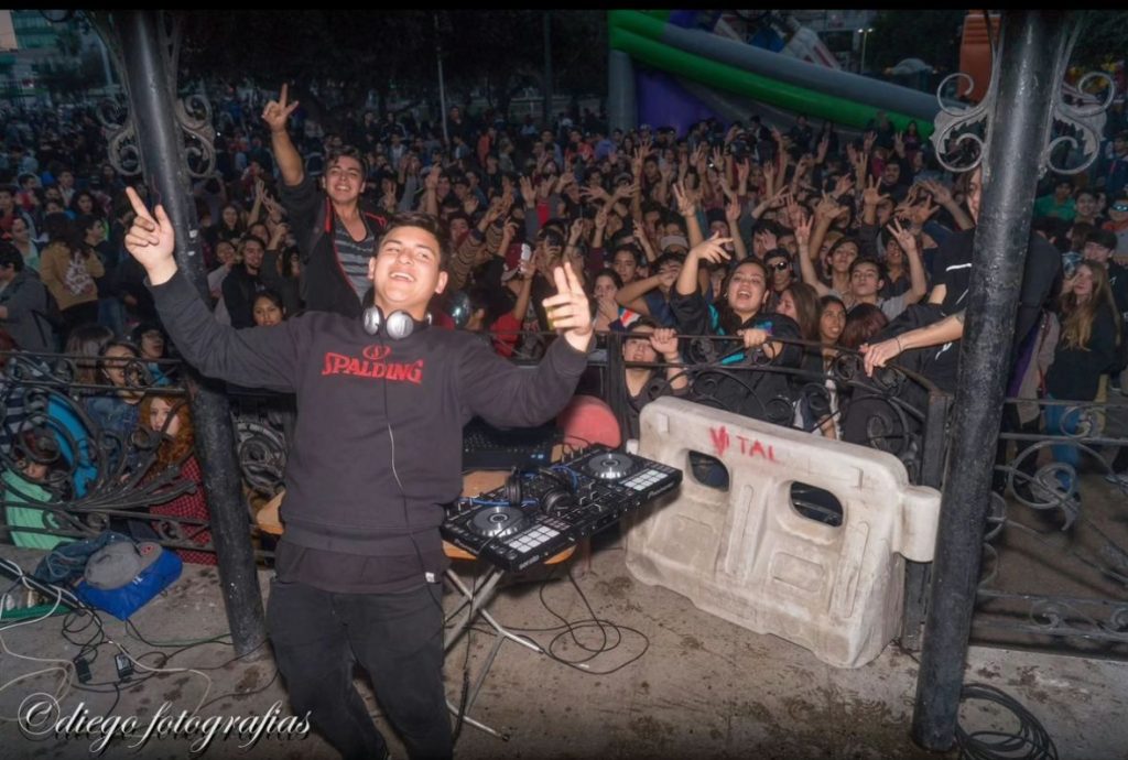 Electro Summer Maipú: las míticas y desenfrenadas fiestas masivas que marcaron a una generación 2 Electro Summer Maipú