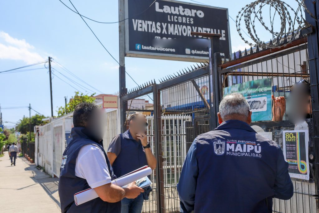 Clausuran botillería en fiscalización municipal: no contaba con la patente correspondiente 1 Botillería clausurada durante fiscalización municipal