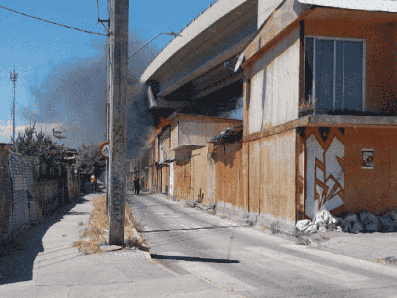 Incendio en campamento Santa Marta: varias viviendas de material ligero afectadas