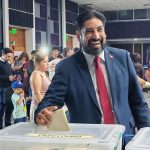 Fracaso por falta de quórum: Diputado Oyarzo exige nueva sesión urgente para votar Ley de Seguridad Municipal 1 ruben oyarzo voto teatro municipal