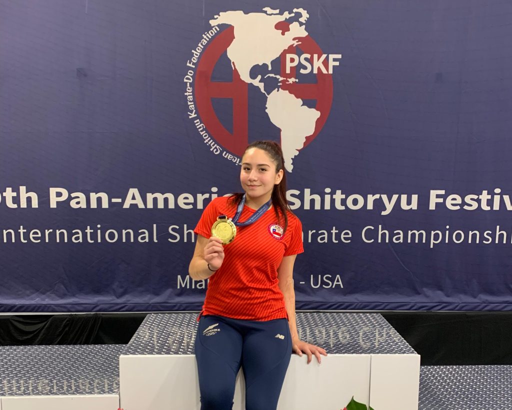 Team Raion en Miami junto a maipucinos medallistas