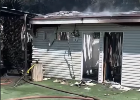 Incendio a Complejo Deportivo de Roberto Cereceda