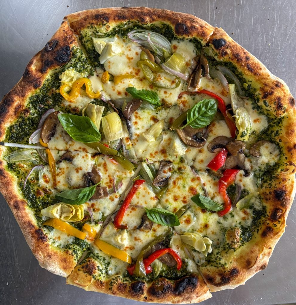 Tu suscripción se paga sola: La Voz de Maipú estrena masiva red de descuentos en bares, restaurantes y cafeterías de especialidad 15 Più Pizza & dolce