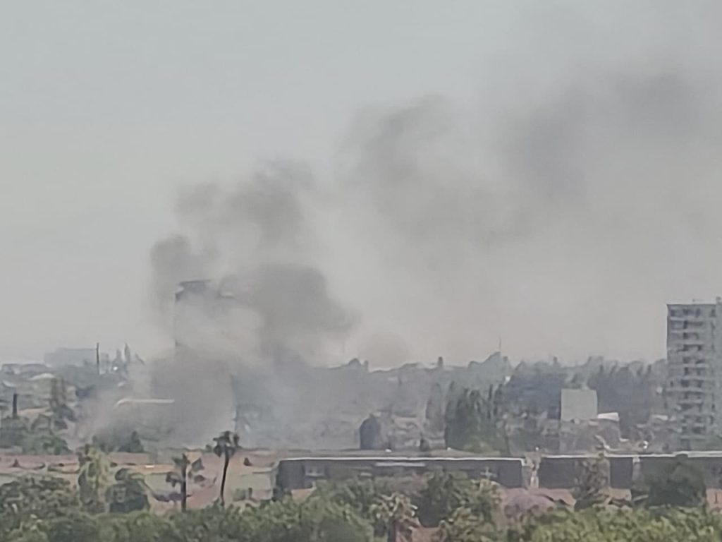 Incendio en zona de pastizales en Maipú