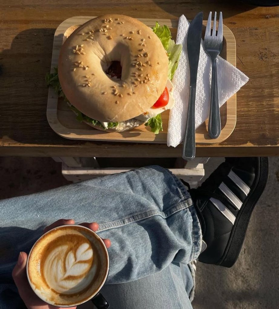 Tu suscripción se paga sola: La Voz de Maipú estrena masiva red de descuentos en bares, restaurantes y cafeterías de especialidad 34 Coffee Cure