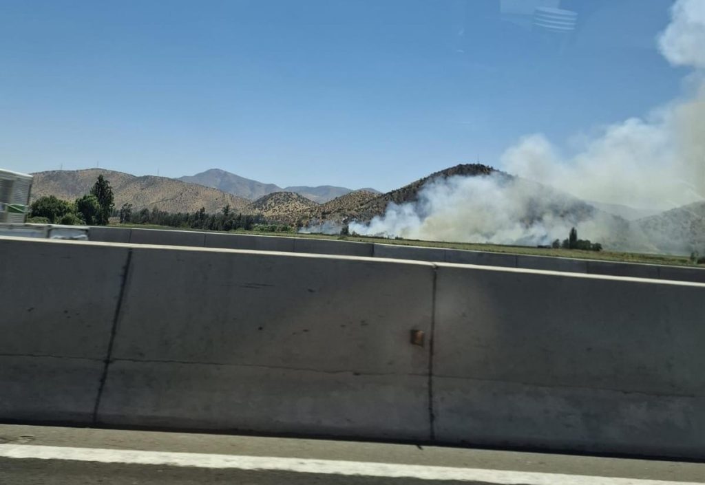 incendio de pastizales en Maipú
