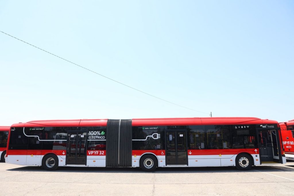 nuevos buses articulados eléctricos llegan a Maipú