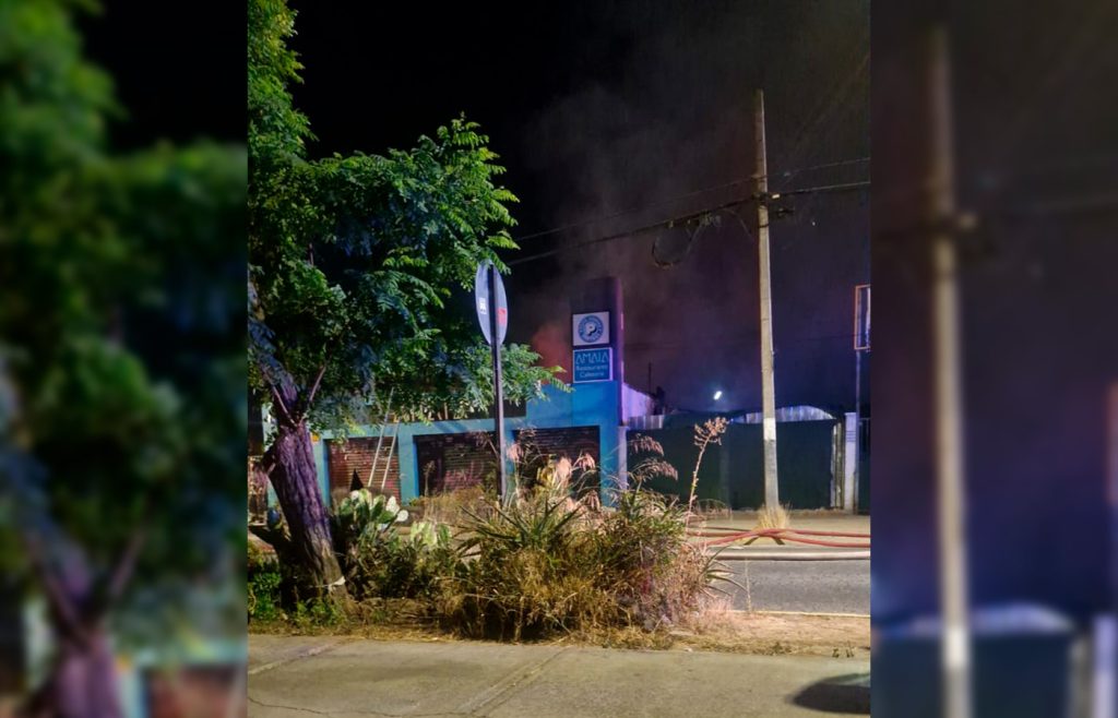 URGENTE: Incendio consume por completo el restaurante AMAIA en Maipú 1 Amaia Restaurante