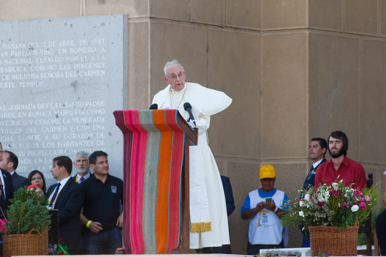A 8 años del Papa Francisco en Maipú: Crónica de una tarde histórica 14 BHH0133