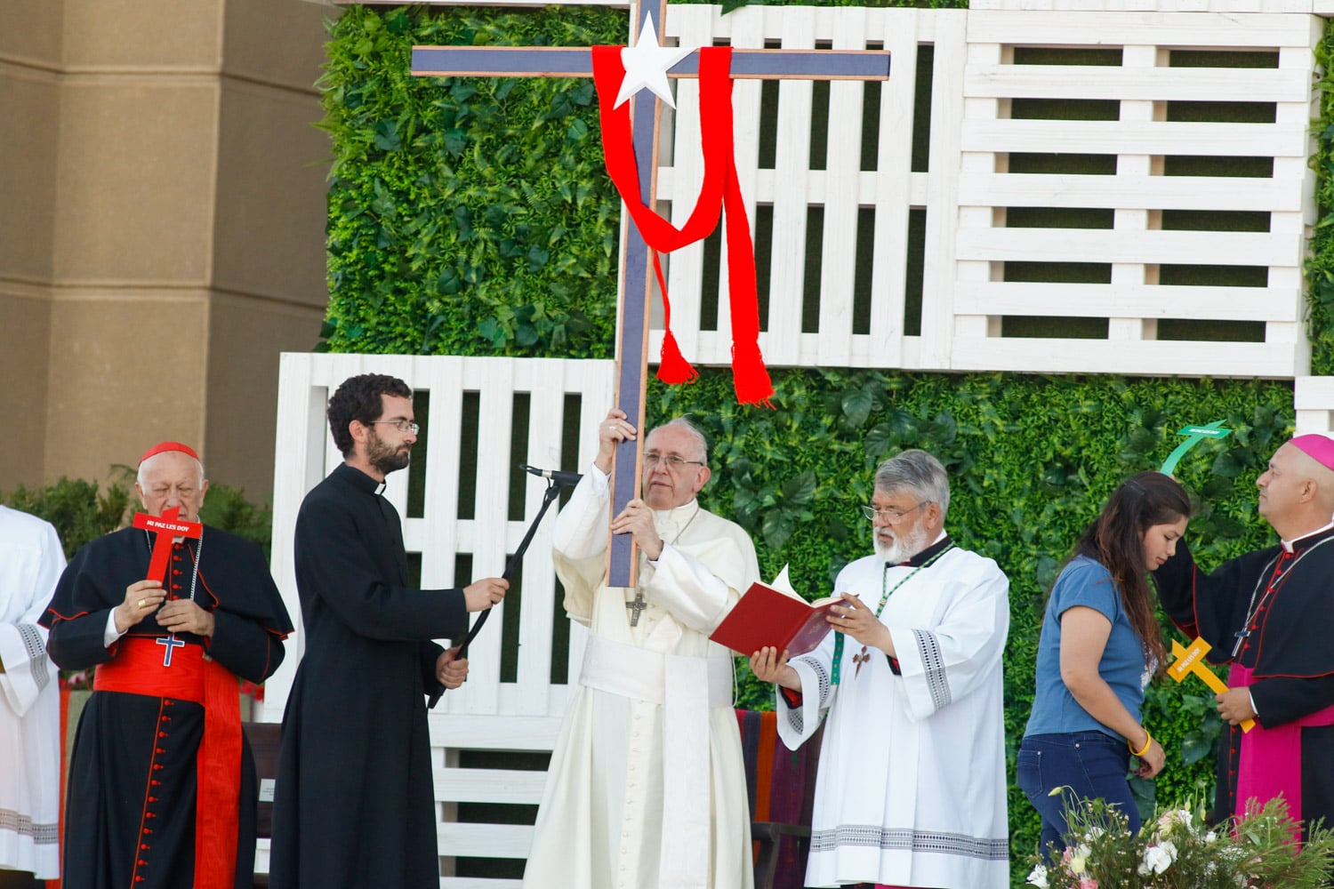 A 8 años del Papa Francisco en Maipú: Crónica de una tarde histórica 10 BHH0648 1