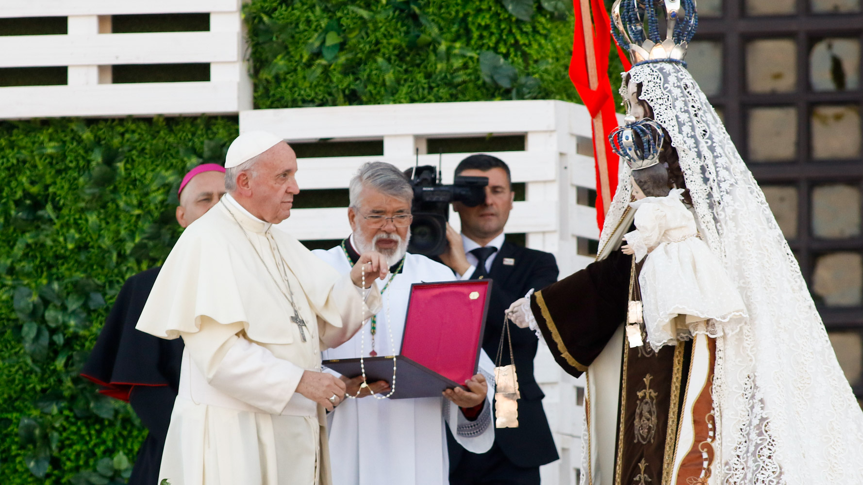 A 8 años del Papa Francisco en Maipú: Crónica de una tarde histórica 8 BHH0710
