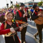 Maipú celebró con un masivo y colorido pasacalle el inicio de una nueva versión del Festival Folklórico José Luis Hernández 1 pasacalle festival folklorico