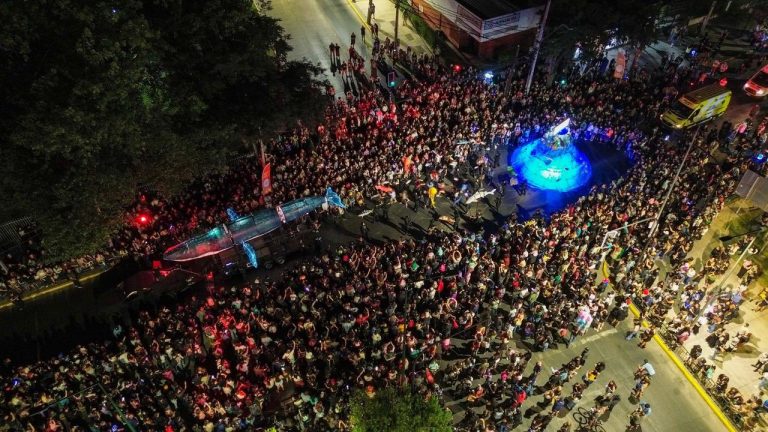 oceanos teatro a mil en maipu