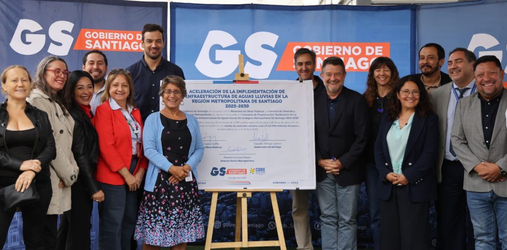 Maipú entre las comunas beneficiadas: Gobierno firma convenio por $17.500 millones para adelantar obras de aguas lluvias en la RM 1 convenio maipu aguas lluvia