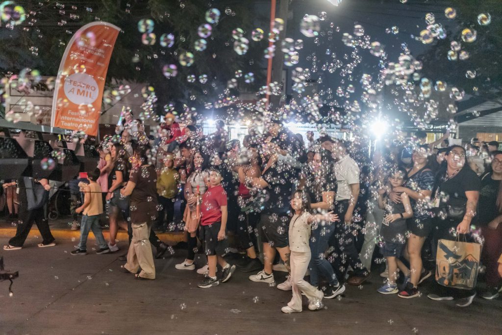 ¡40 mil personas! Las postales que dejó Teatro a Mil en Maipú con sus tres espectáculos 6 oceano maipu 13