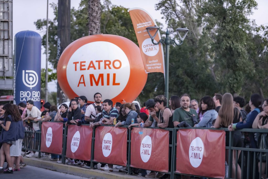 ¡40 mil personas! Las postales que dejó Teatro a Mil en Maipú con sus tres espectáculos 10 oceano maipu 20