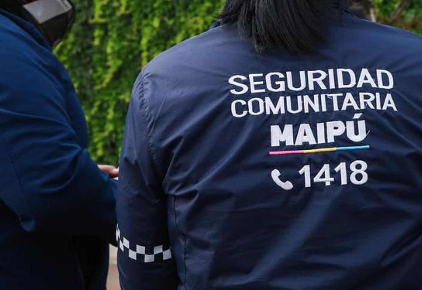 Vehículo con encargo por robo apareció completamente desmantelado en pasaje de Maipú