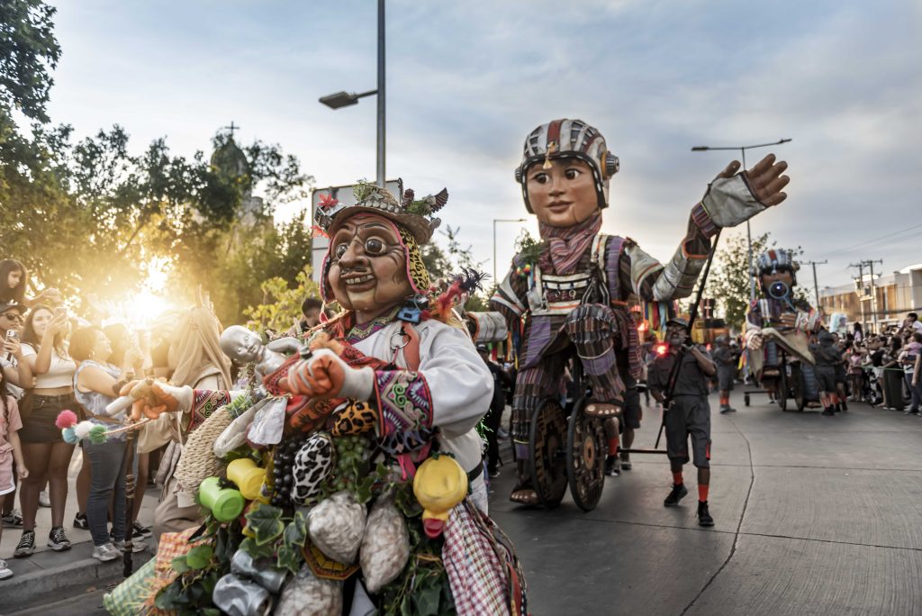 ¡40 mil personas! Las postales que dejó Teatro a Mil en Maipú con sus tres espectáculos 32 warawara maipu 17 enero 22