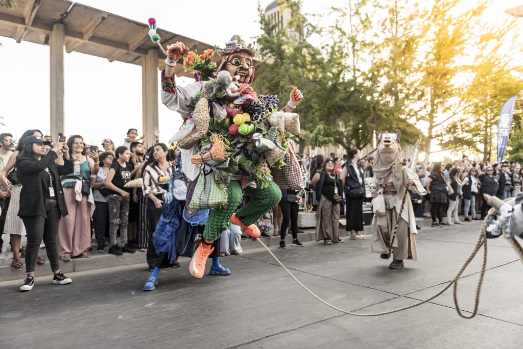 ¡40 mil personas! Las postales que dejó Teatro a Mil en Maipú con sus tres espectáculos 26 warawara maipu 17 enero 9