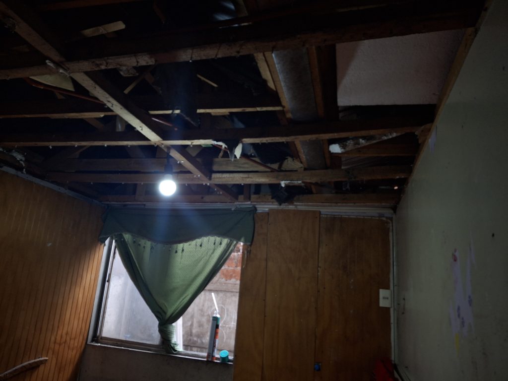 Así quedó la casa de Adrián tras la inundación. 