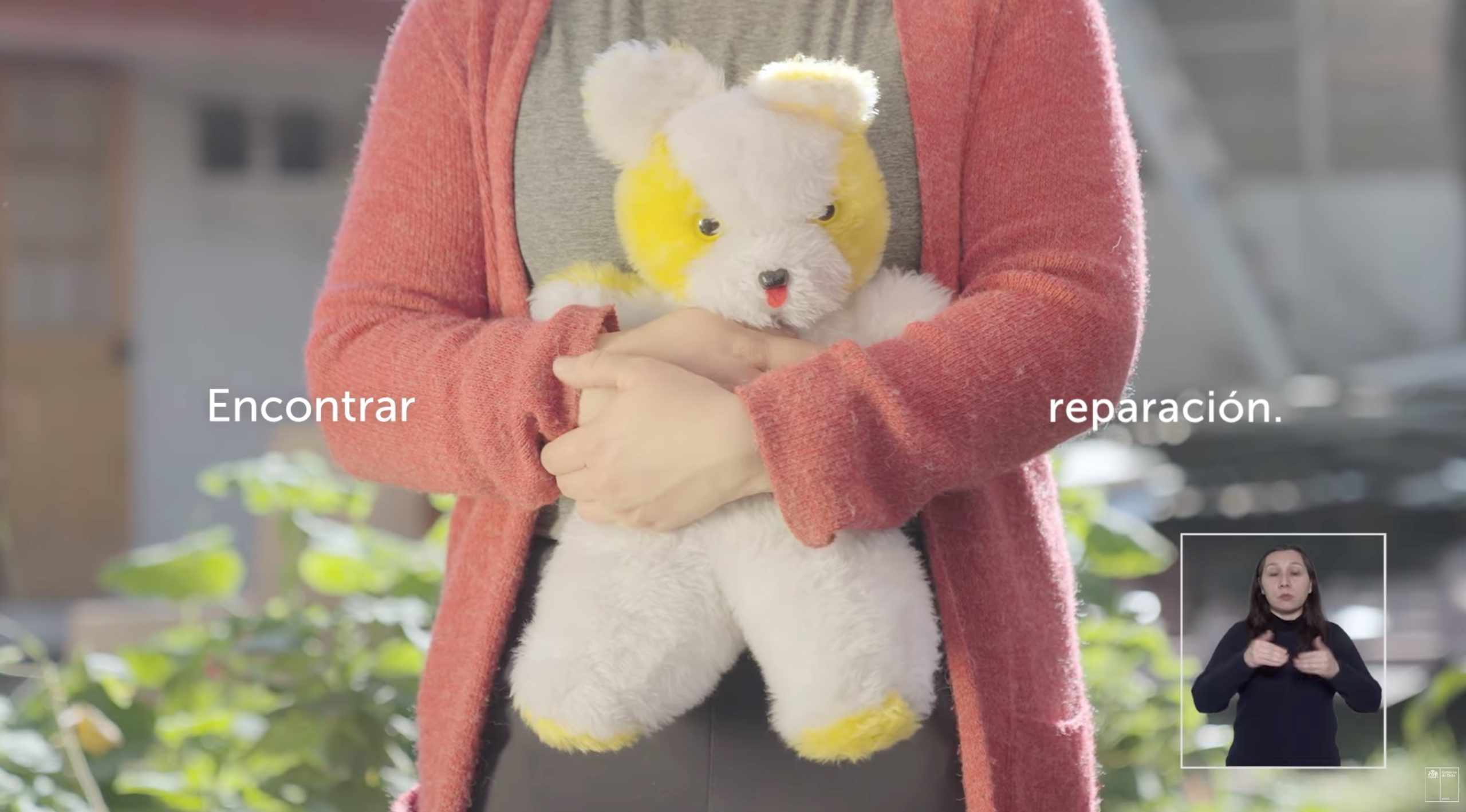 “Si tú lo viviste, tu testimonio es imprescindible”: Spot de Gobierno dirigido a víctimas de violaciones a DDHH durante la niñez será transmitido por TV abierta 2 “Si tú lo viviste, tu testimonio es imprescindible”: Spot de Gobierno dirigido a víctimas de violaciones a DDHH durante la niñez será transmitido por TV abierta