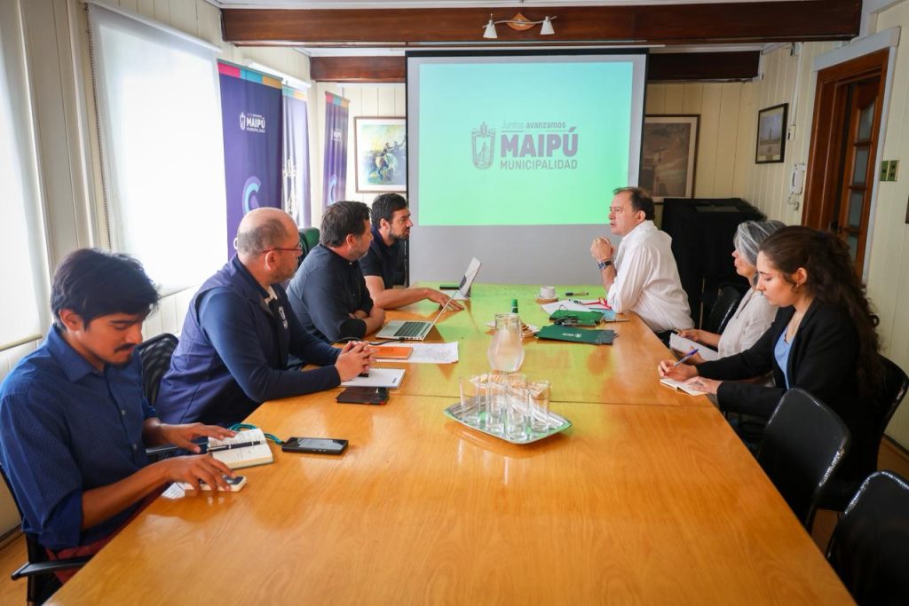 Futuro ministro Poduje se reunió con alcalde Vodanovic para abordar crisis por inundaciones en Maipú 2 Iván Poduje y Tomás Vodanovic