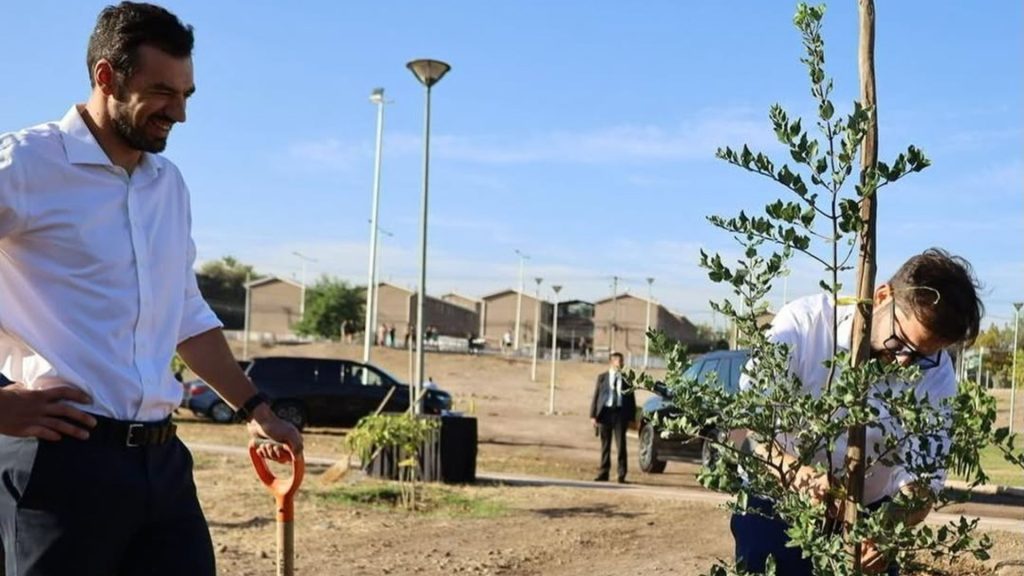 En su último día: La reservada visita del Presidente Boric y Vodanovic a futuro parque en Maipú