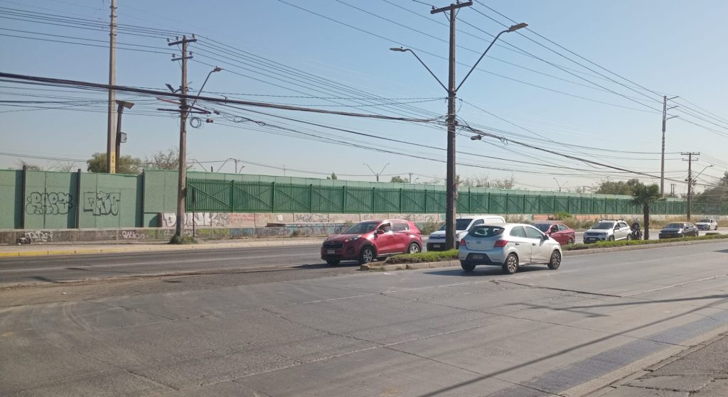 EFE responde a queja de vecinos de la Villa San Juan por tala de árboles en Camino a Melipilla 4 EFE