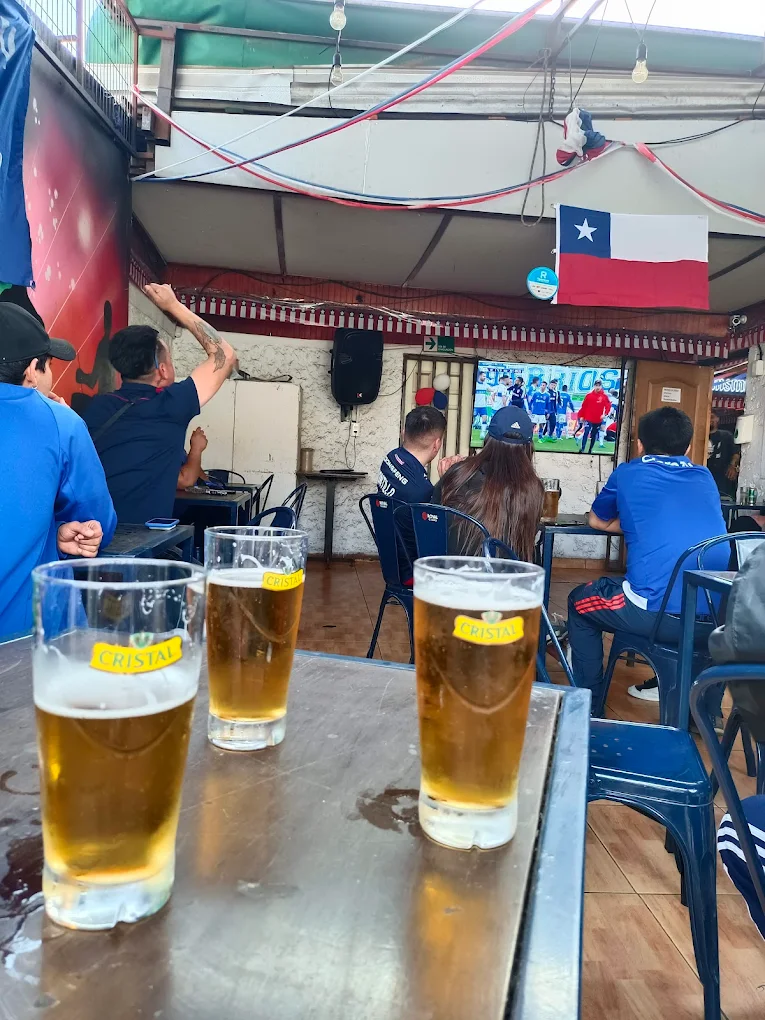 Bar Terranova era un clásico pera ir a ver partidos de la selección chilena.