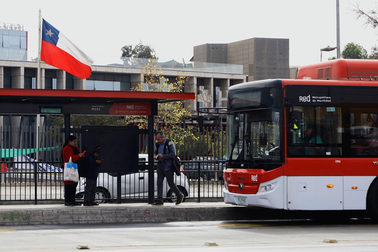 Dos importantes líneas de buses RED que pasan por Maipú extenderán su recorrido para detenerse al interior del Mallplaza Oeste