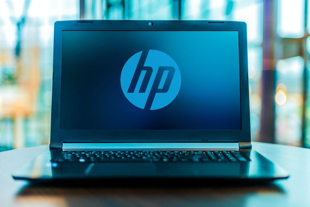 Nuevas tendencias en el consumo de electrónica de uso personal en Chile 1 79273136 laptop computer displaying logo of hp
