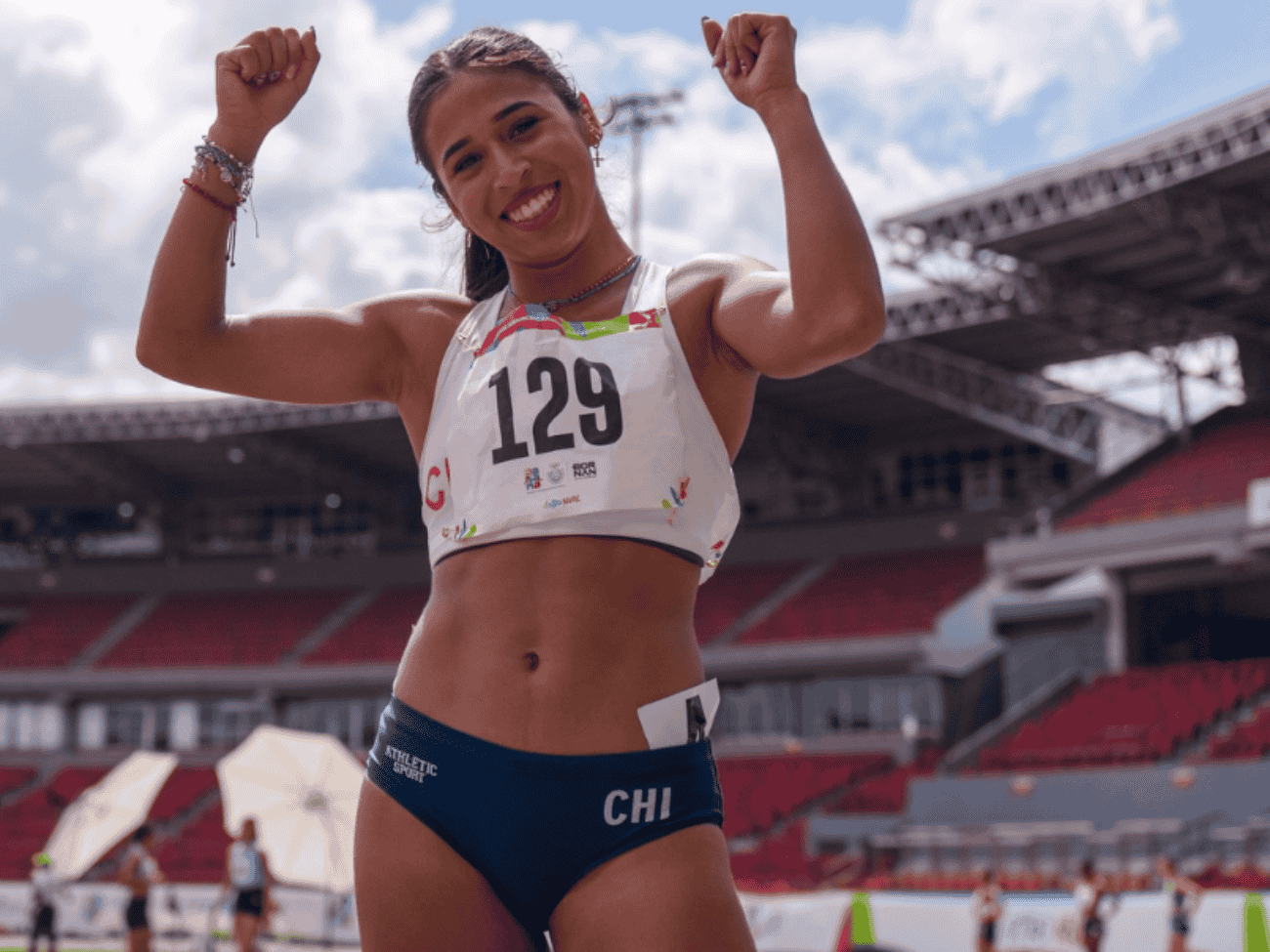 Sigue brillando en Panamá: la maipucina Roxana Ramírez gana el oro en los 200 metros 4 Sigue brillando en Panamá: la maipucina Roxana Ramírez gana el oro en los 200 metros