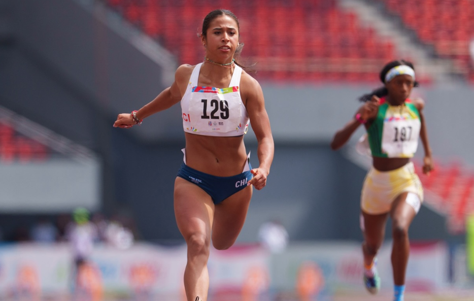 Maipucina de oro: Roxana Ramírez se corona campeona en prueba de 100 metros planos 7 Maipucina de oro: Roxana Ramírez se corona campeona en prueba de 100 metros planos