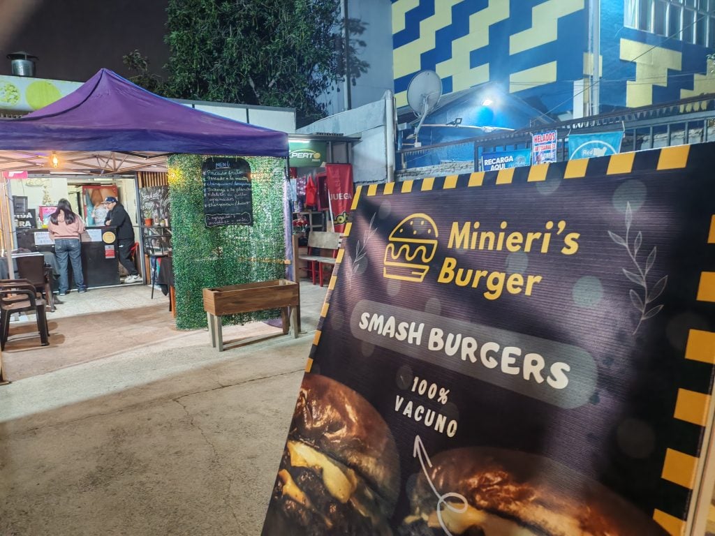 Minieri's Burger