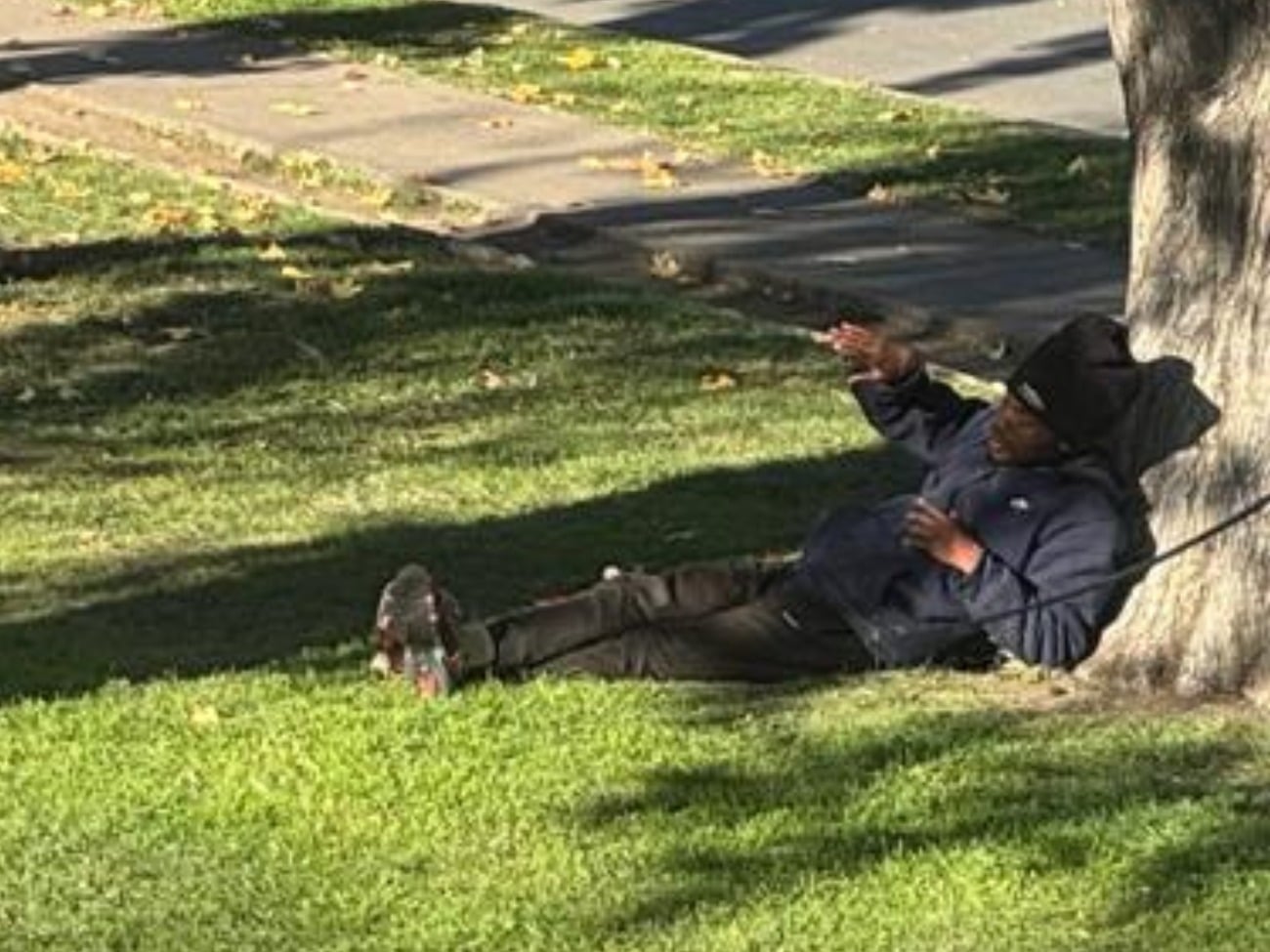 De Los Héroes a Estación Central: sujeto en situación de calle denunciado por LVDM fue visto en Villa Valle Verde