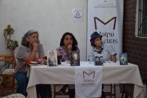 Tres años de escribir desde Maipú: la agrupación que pone a la comuna en el mapa literario celebra su cumpleaños 5 WhatsApp Image 2026 05 20 at 19.02.31