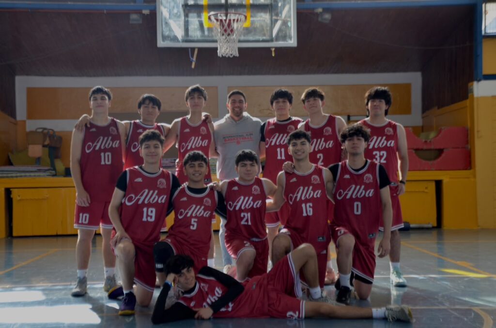 Básquetbol del Colegio Internacional Alba de Maipú se corona en la Copa Soprole UC y en la fase comunal de los Juegos Deportivos Escolares sub-17