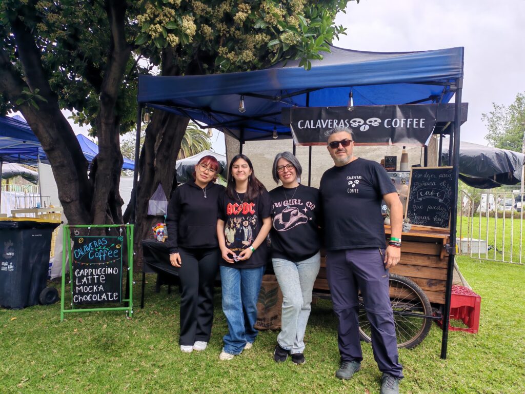 Calaveras Coffee, la cafetería de El Rosal que abre solo en las tardes, debutó como expositora en Maipú Cafetero